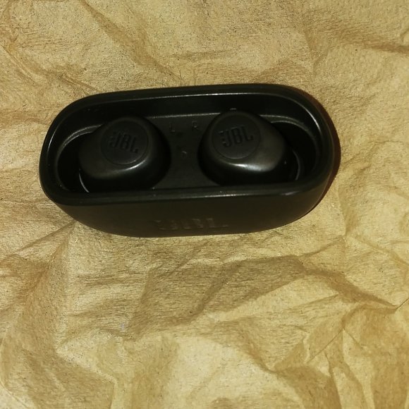 JBL Vibe 100TWS True Wireless Earbuds - Black - Picture 2 of 2